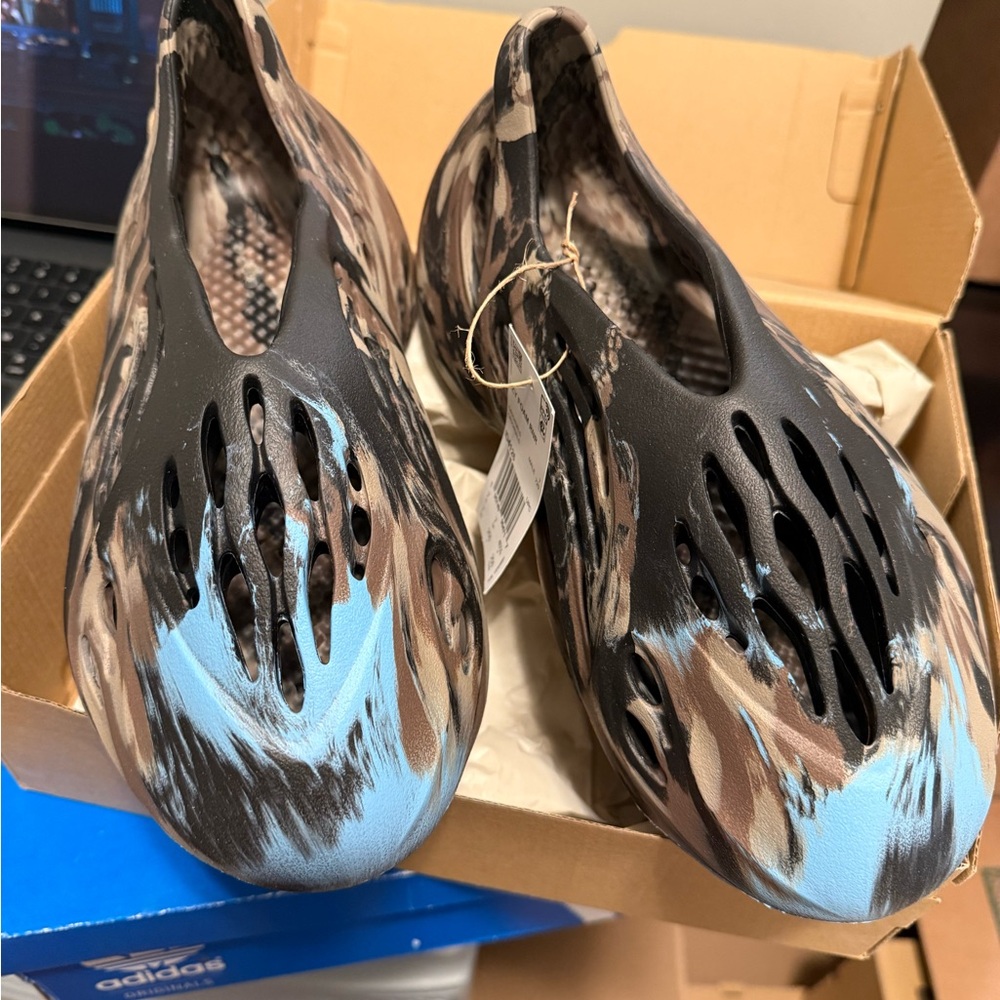 Adidas Camouflage Foam Runners